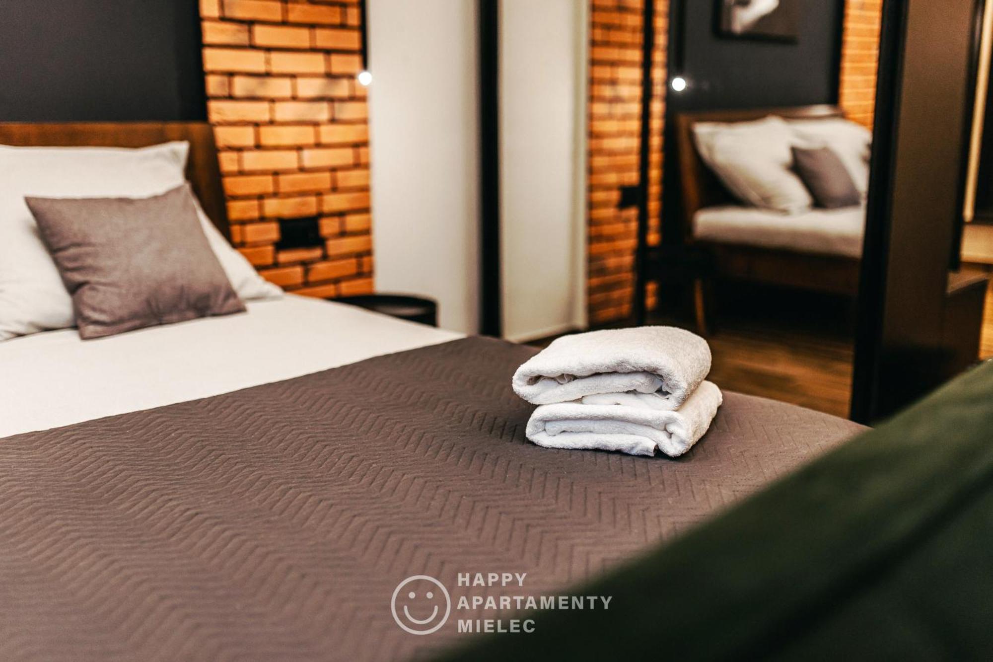 Happy Nest - Apartamentyhappy Pl Mielec Dış mekan fotoğraf